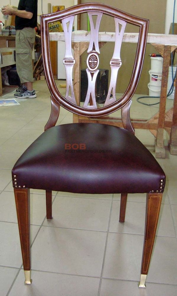 Επισκευή καρέκλας με λούστρο και σούστα